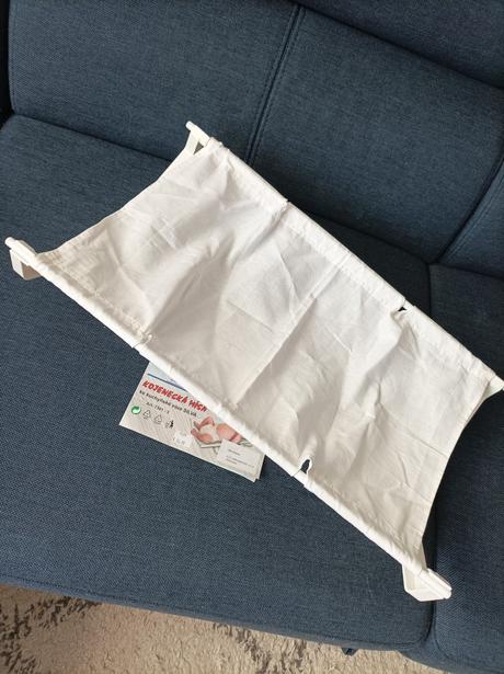 Dojčenská misa na váženie,