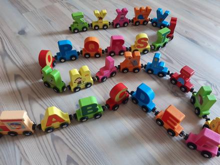 Drevený magnetický vláčik, 