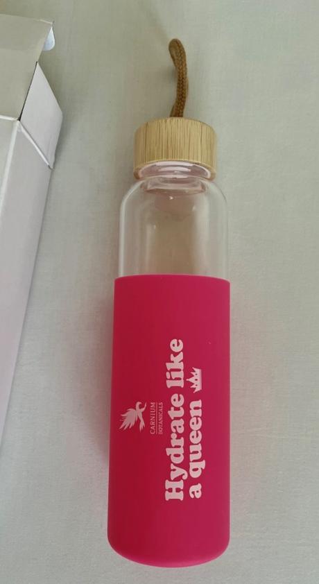 Fľaša na vodu"queen" - sklenená 500 ml., 