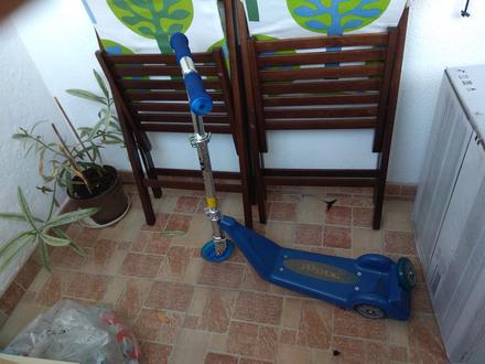 Kolobežka trojkolesová,