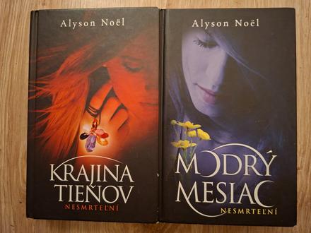 Modrý mesiac a krajina tieňov ô,