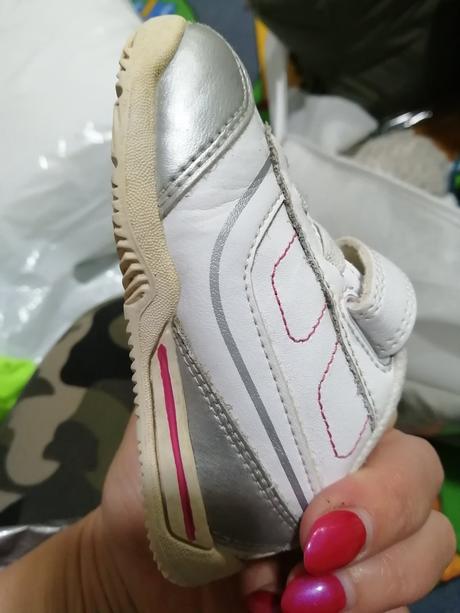 Predám krásne tenisky, nike,21