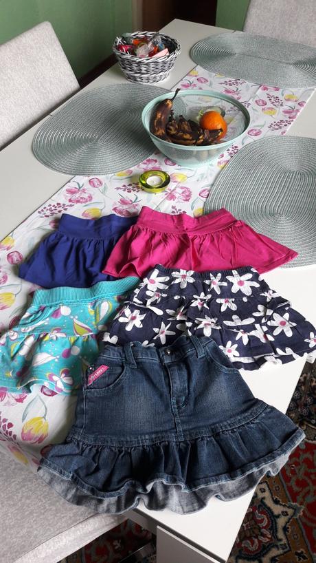 5 sukniciek, cena spolu, lupilu,86