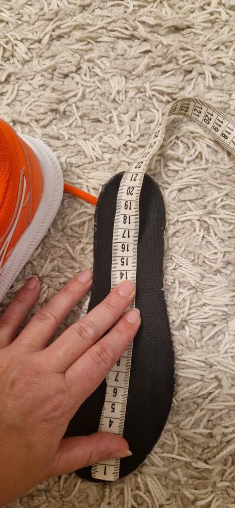 Bežecké tenisky, asics,33