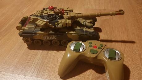 Tank na ovladanie,