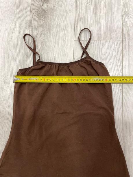 Hnede tielko na špagetové ramienka, s