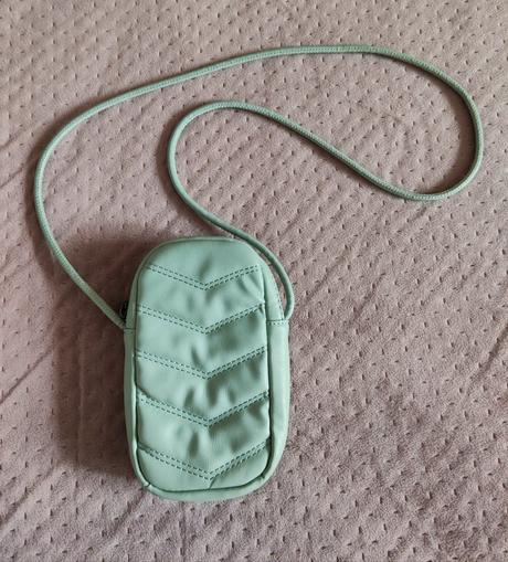 Malá taštička reserved, reserved