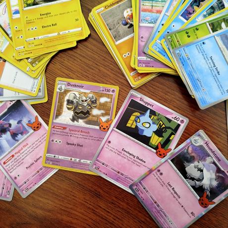 Originál karty pokémon 146ks - super stav,