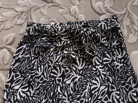 Ľahké padavé nohavice, m