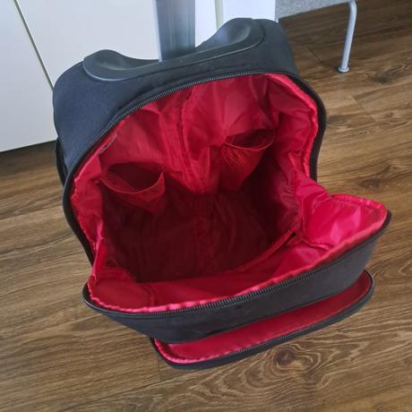 Školská taška na kolieskach nikidom roller up xl,