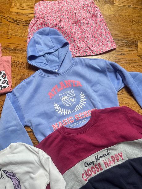 Balík oblečenia, 140–152