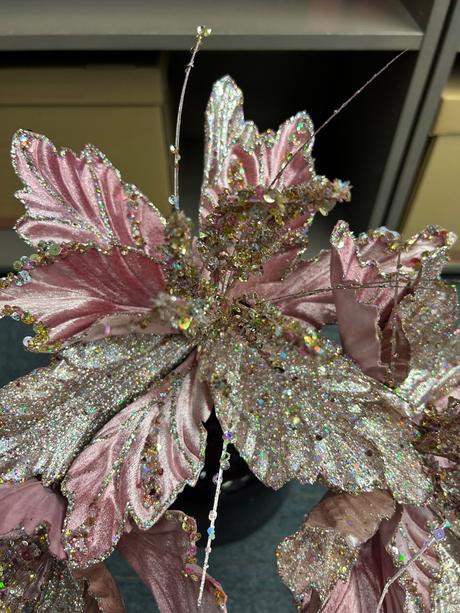 Vianočný kvet- staroružový zlaty, 