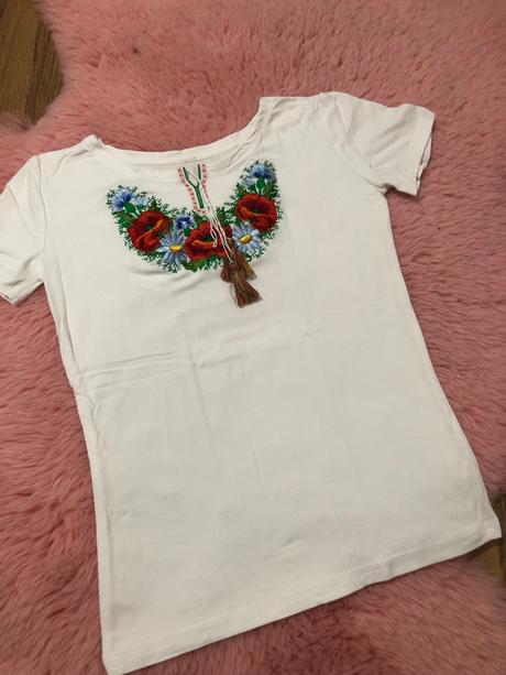 Tričko s ľudovým motívom, 146