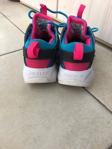 Tenisky heelys na kolieskach, veľkosť 32, heelys,32