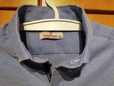 Jedenkrát oblečená pánska košeľa, 39