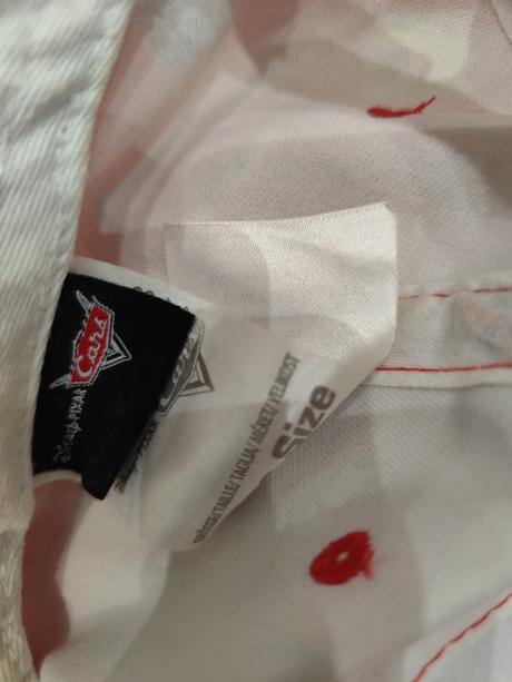 Predám mcqueen šiltovku, disney