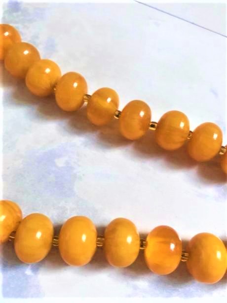 Jantárové korále,