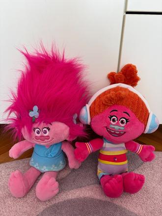 Plyšáky trolls,