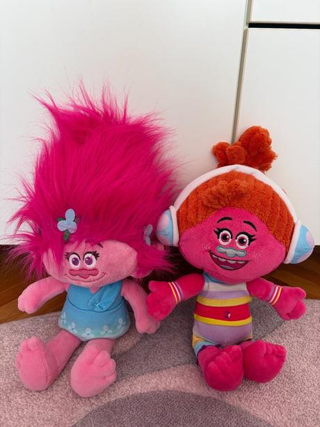 Plyšáky trolls,