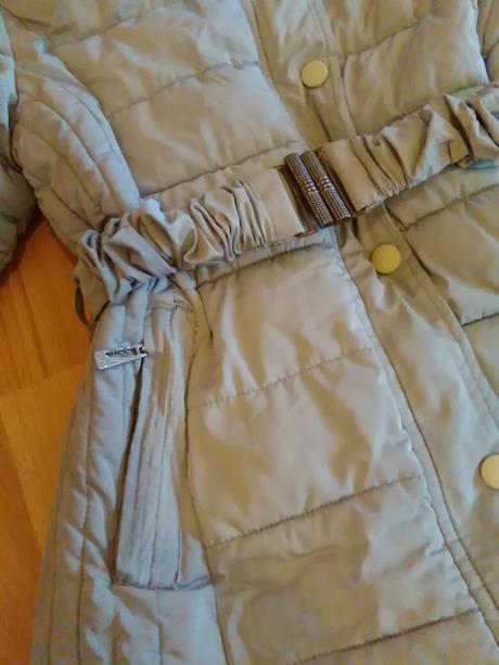 Bunda s motýlikmi, m