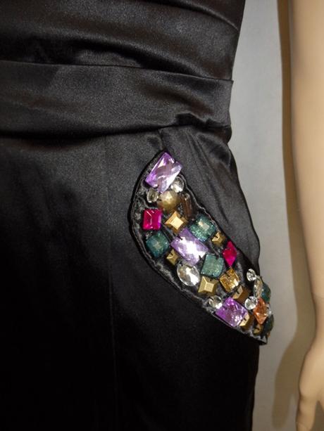 Luxusné elegantné šaty, 38