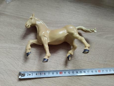Konik 20cm, 