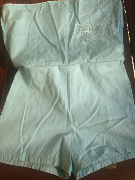 Šaty,kraťasy a elasťáky, 122–134