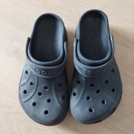 Crocs, crocs,32