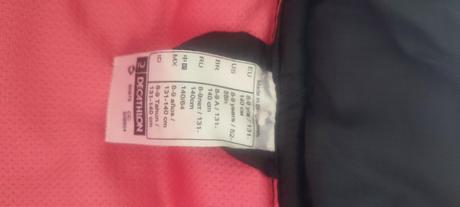 Teplá vesta, decathlon,140