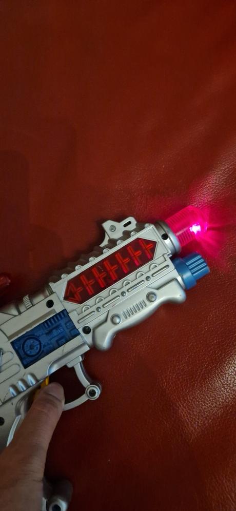 Svetlo+zvuk zbraň, 