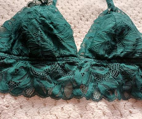 Krásna tmavozelená čipkovaná braletka, primark,l