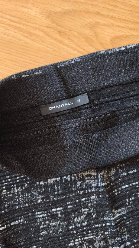 Čierna puzdrová minisukňa chantall 38, chantall,m