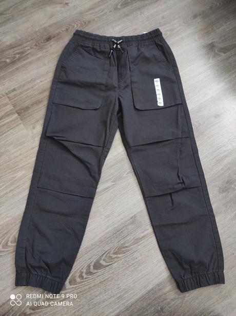 Športové nohavice 152, reserved,152