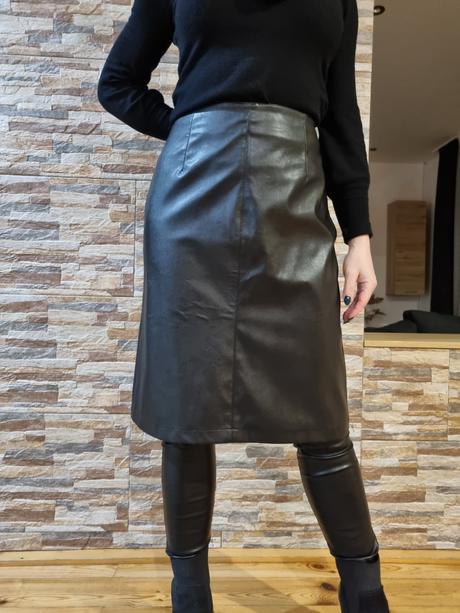 Kožená sukňa v top stave veľkosť m-l, l