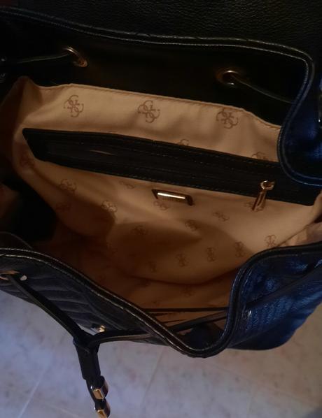 Guess ruksak, guess