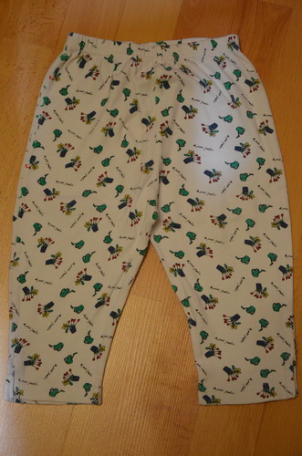 Pyzamove nohavice, alebo aj na doma, 80