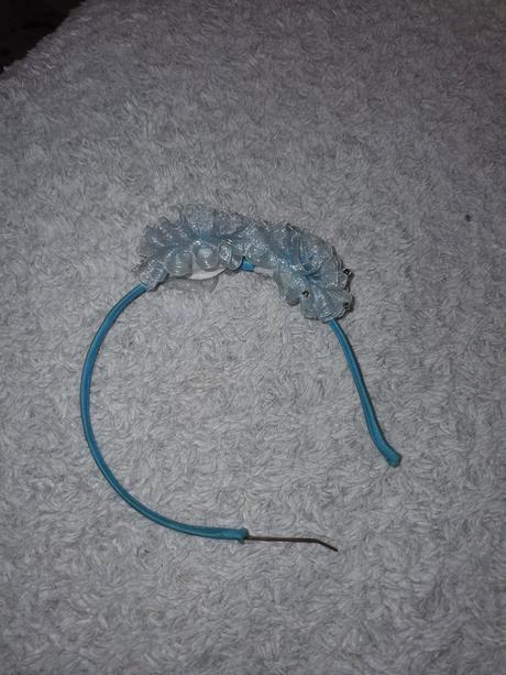 Čelenky rôzne všetky po 0.5 centov za 1ks, 