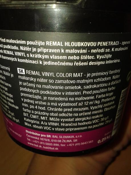 Maketa kvetov na stenu, 