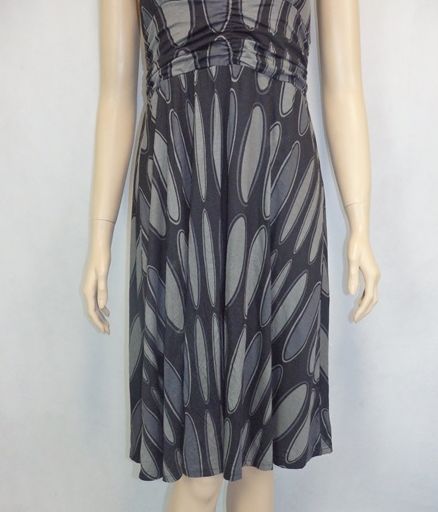 Kvalitné letné šaty, 42