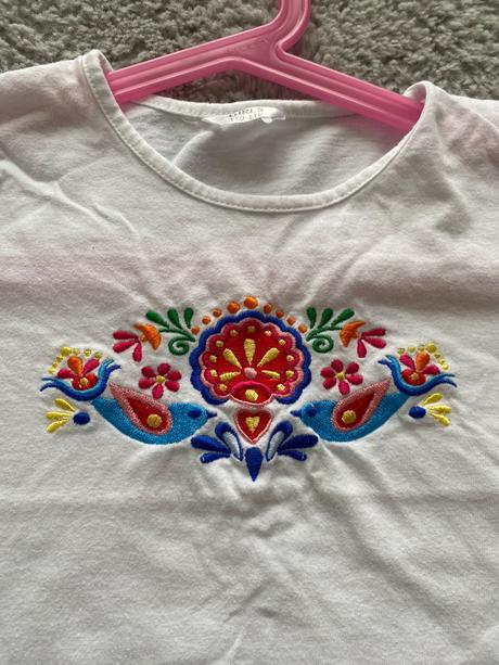 Folklórne tričko, 110