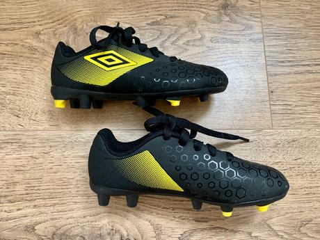 Umbro ux accuro ii league tf, 31