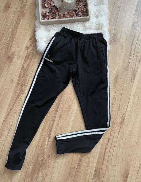 Športové nohavice, 152