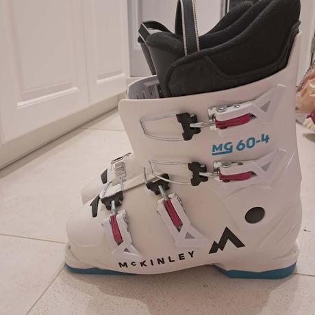 Lyže a lyziarky, 130-139 cm