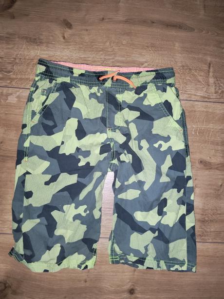 4 kraťasy / šortky, f&f,134