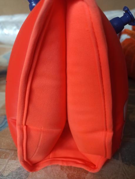 Jeden nafukovací rukávnik, pre bojazlivca, 