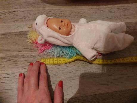 Babika/babatko s kostymom jednorozca, 