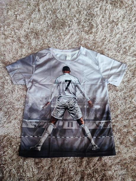 Futbalové tričko, 122