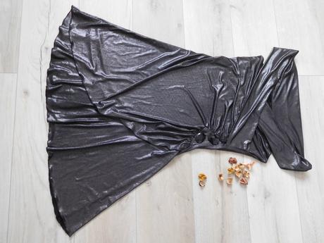 Šaty krástke pružné do leskla 40v, m, m