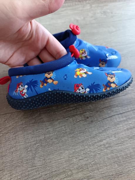 Topánky do vody, 25