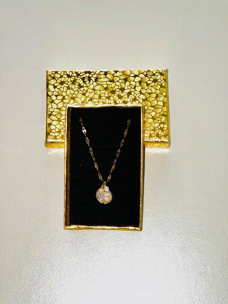 Zlatý náhrdelník, 